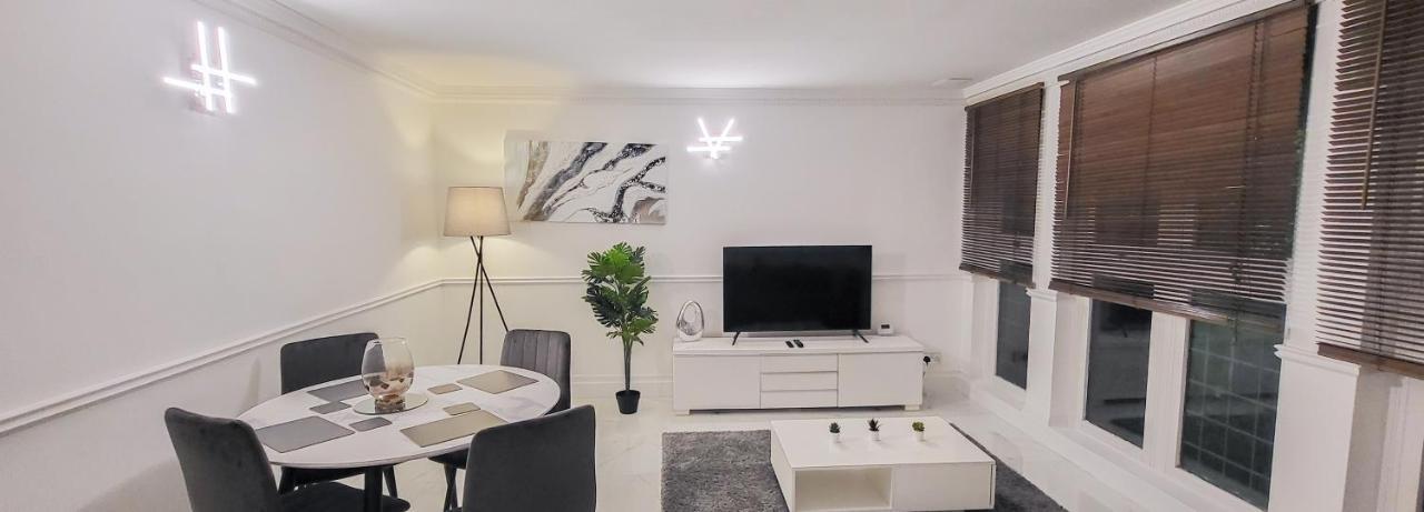 לונדון Stunning 2 Bedroom Apartment In Canary Wharf - Morland Apartments מראה חיצוני תמונה